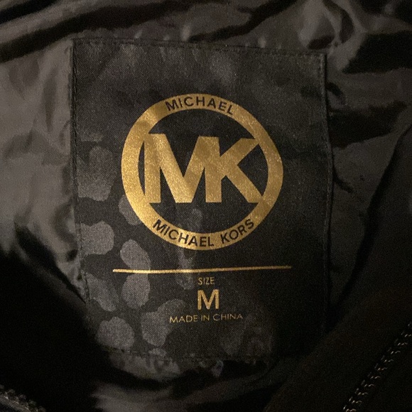 Michael Kors Leopard Print vest with faux fur trim Hood - Picture 7 of 14